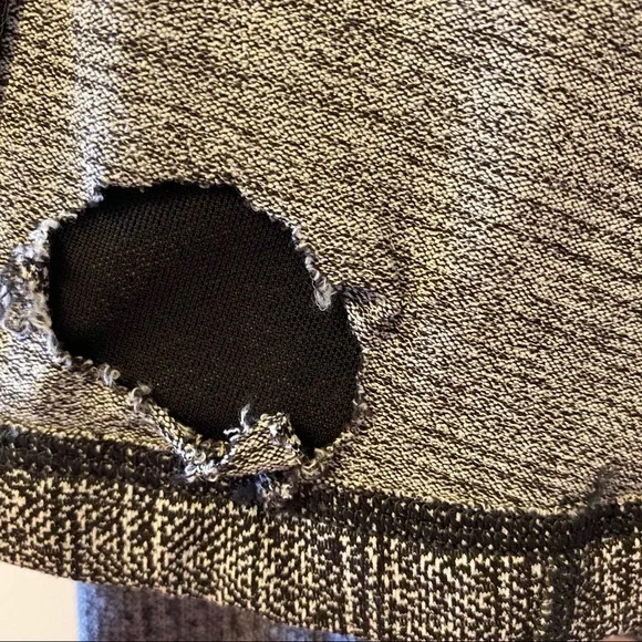 Lululemon Define Jacket in Black & White Herringbone Print Sz 6 - Picture 13 of 15